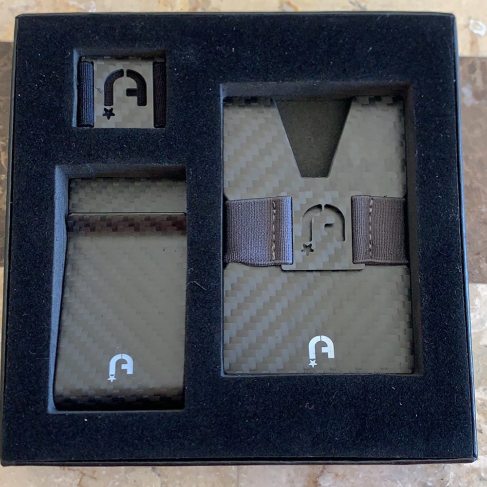 Wallet - Picture 2 of 2